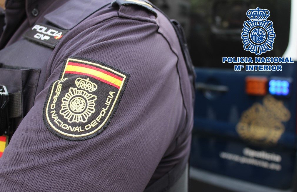 La Policía Nacional lidera una operación europea contra el robo de relojes de lujo con 12 detenciones en Nápoles