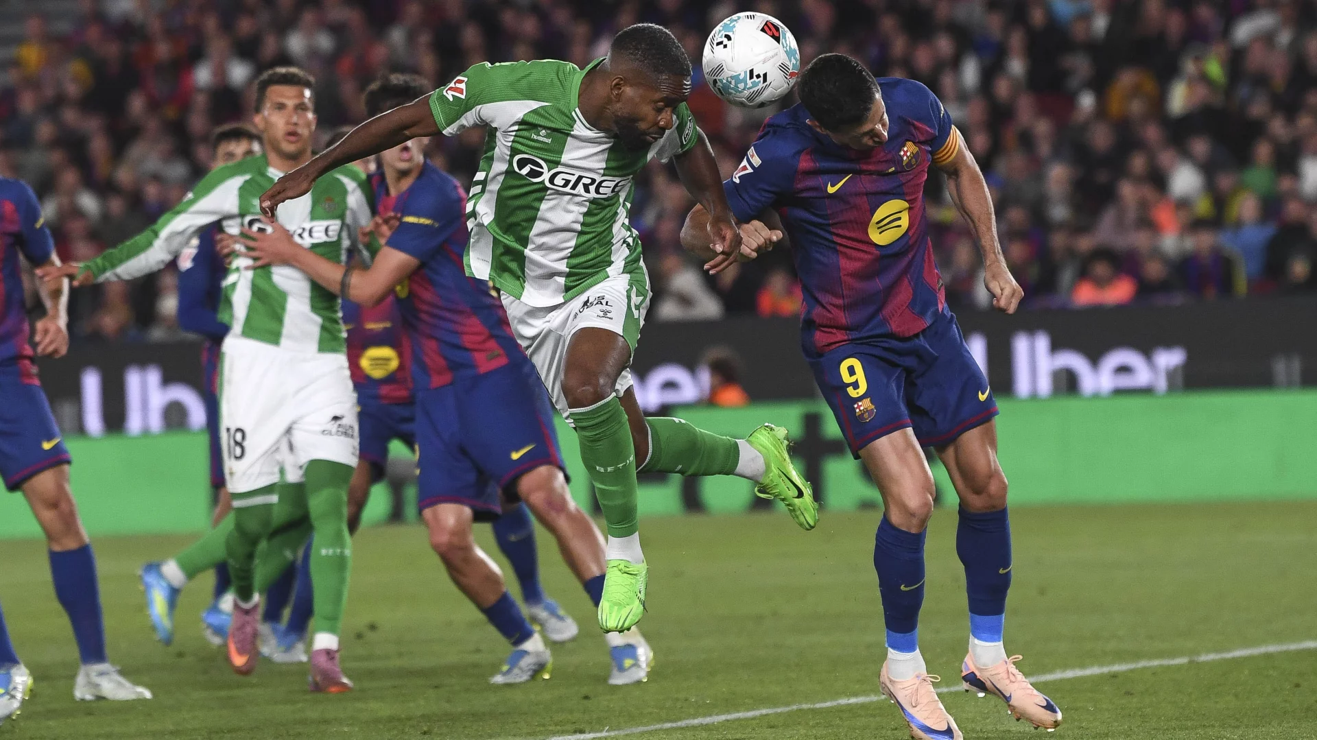 El Real Betis cae en la visita al FC Barcelona (3-1)