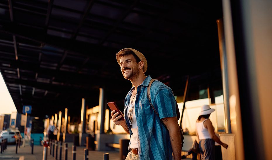 Consumo recuerda que usar el servicio ‘roaming’ del móvil no conlleva recargos dentro de la UE