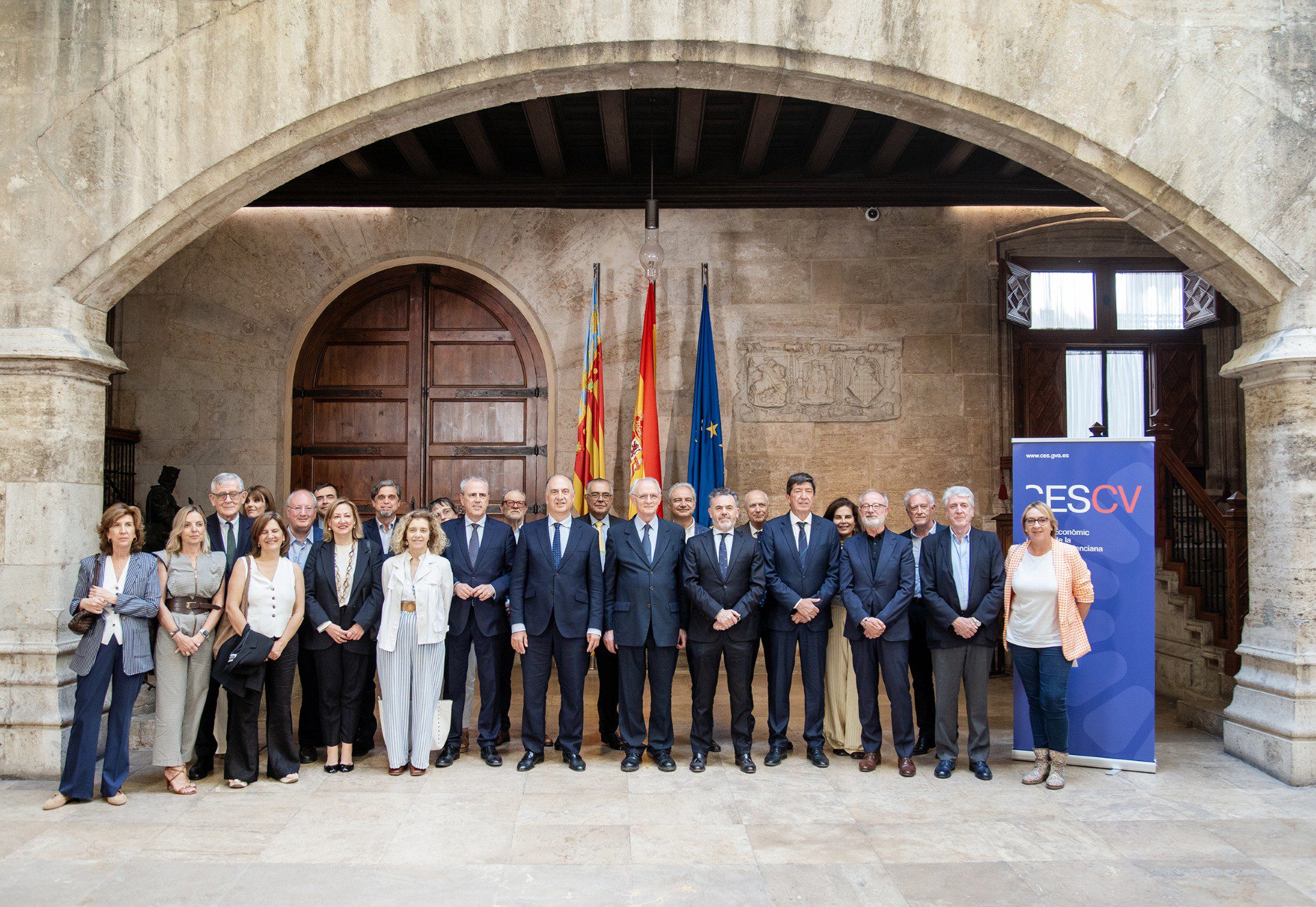 El presidente y la secretaria general participan en el Encuentro Anual de los Consejos Económicos y Sociales Autonómicos y del Consejo Económico y Social de España   ,Síguenos en:
