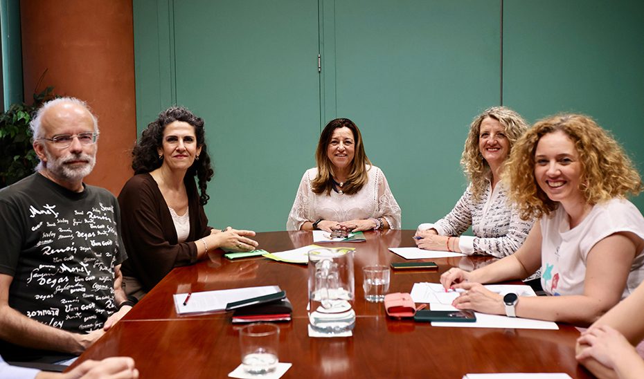 Los titulados en Periodismo podrán acceder a la bolsa de Educación para impartir Literatura y Lengua Castellana