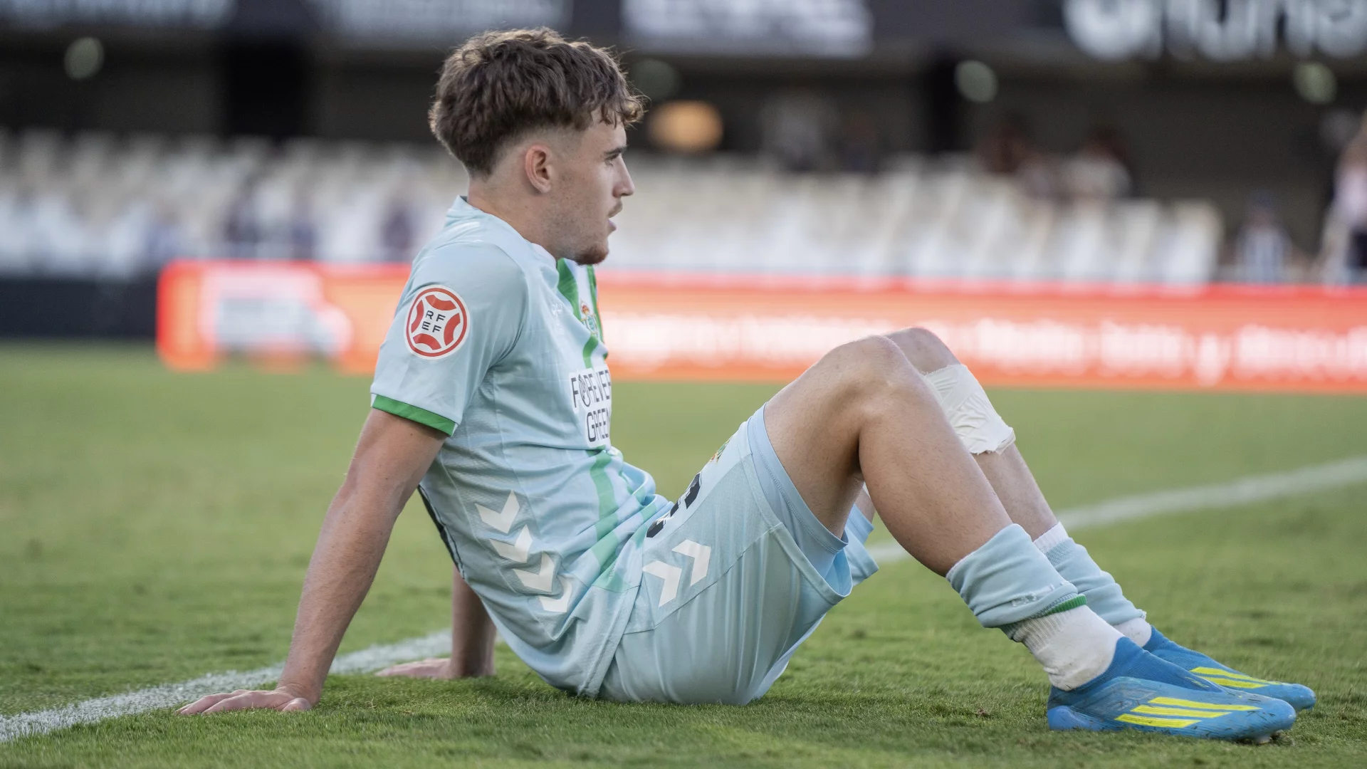 CRÓNICA | El Betis Deportivo desciende a Segunda Federación de la forma más cruel (2-2)