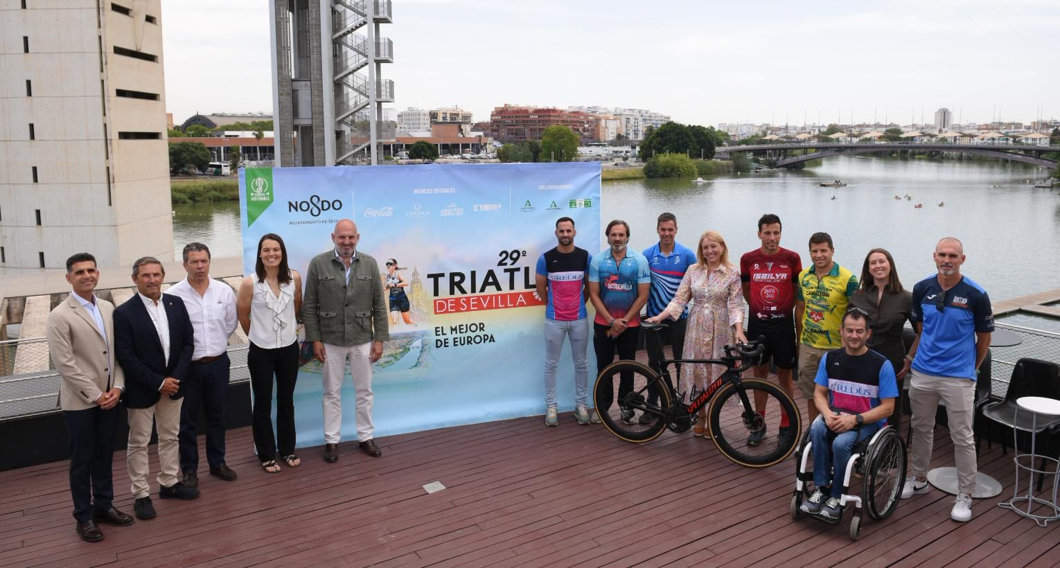 El Triatlón de Sevilla estrena recorrido y se acerca al corazón de la ciudad