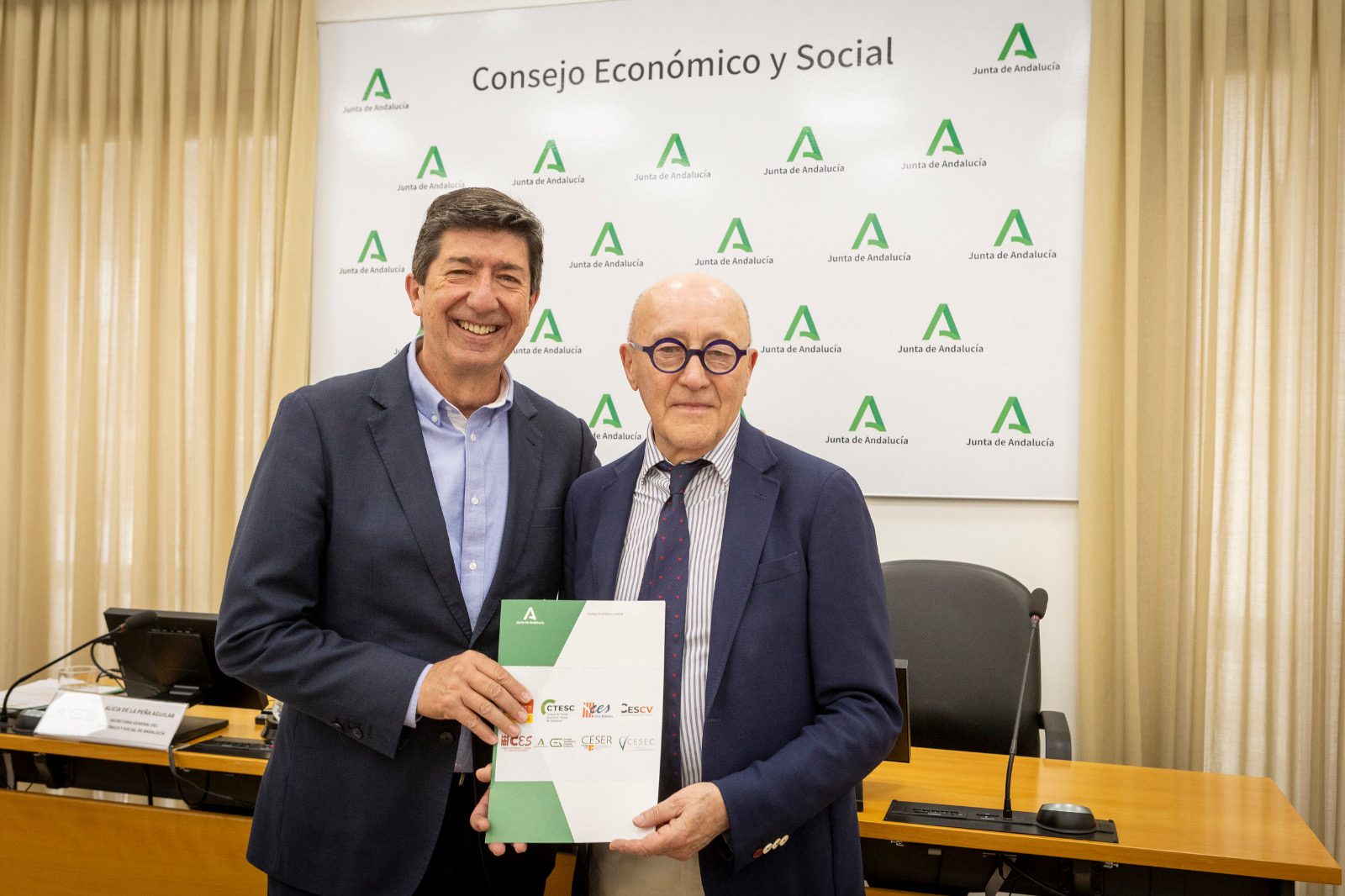 El Consejo Económico y Social de Andalucía lidera el I Encuentro de los Consejos Económicos y Sociales de la Red del Arco Mediterráneo bajo su presidencia  ,Síguenos en: