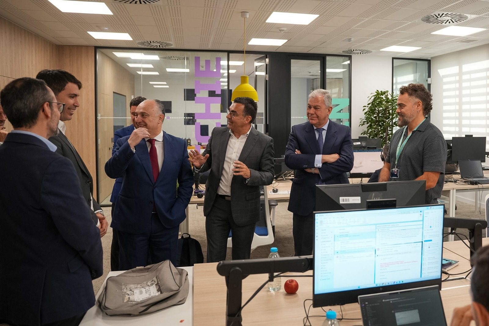 El alcalde Sanz destaca que Sevilla se afianza como capital de la innovación: «El hub de CaixaBank Tech ya diseña desde la ciudad el futuro de la banca europea»