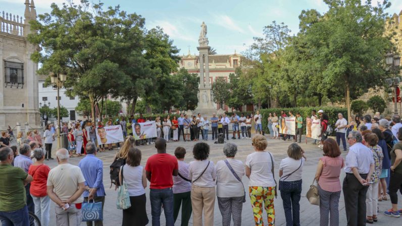 Círculo de Silencio en la Plaza de San Francisco