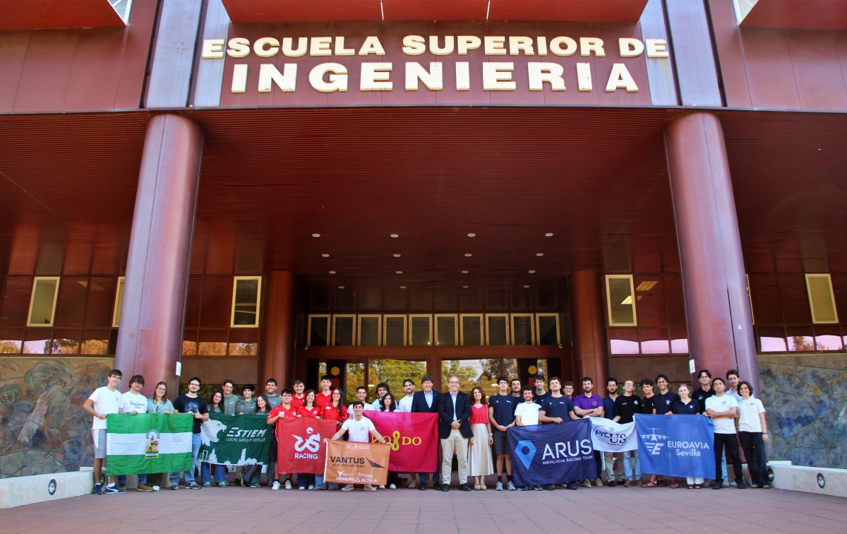 La Escuela Técnica Superior de Ingeniería de la US recibe la Medalla de la Ciudad de Sevilla