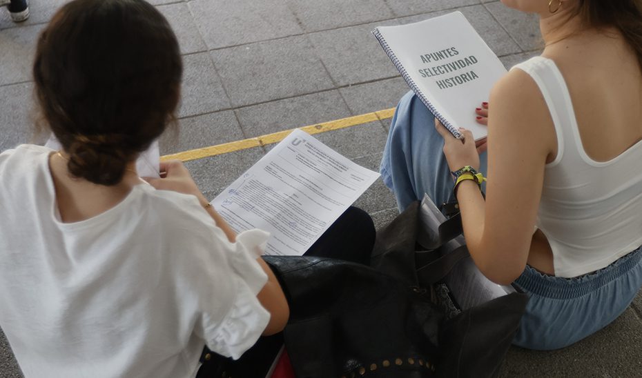 La PAU comienza el 2 de junio con barridos selectivos de dispositivos electrónicos para evitar copiar