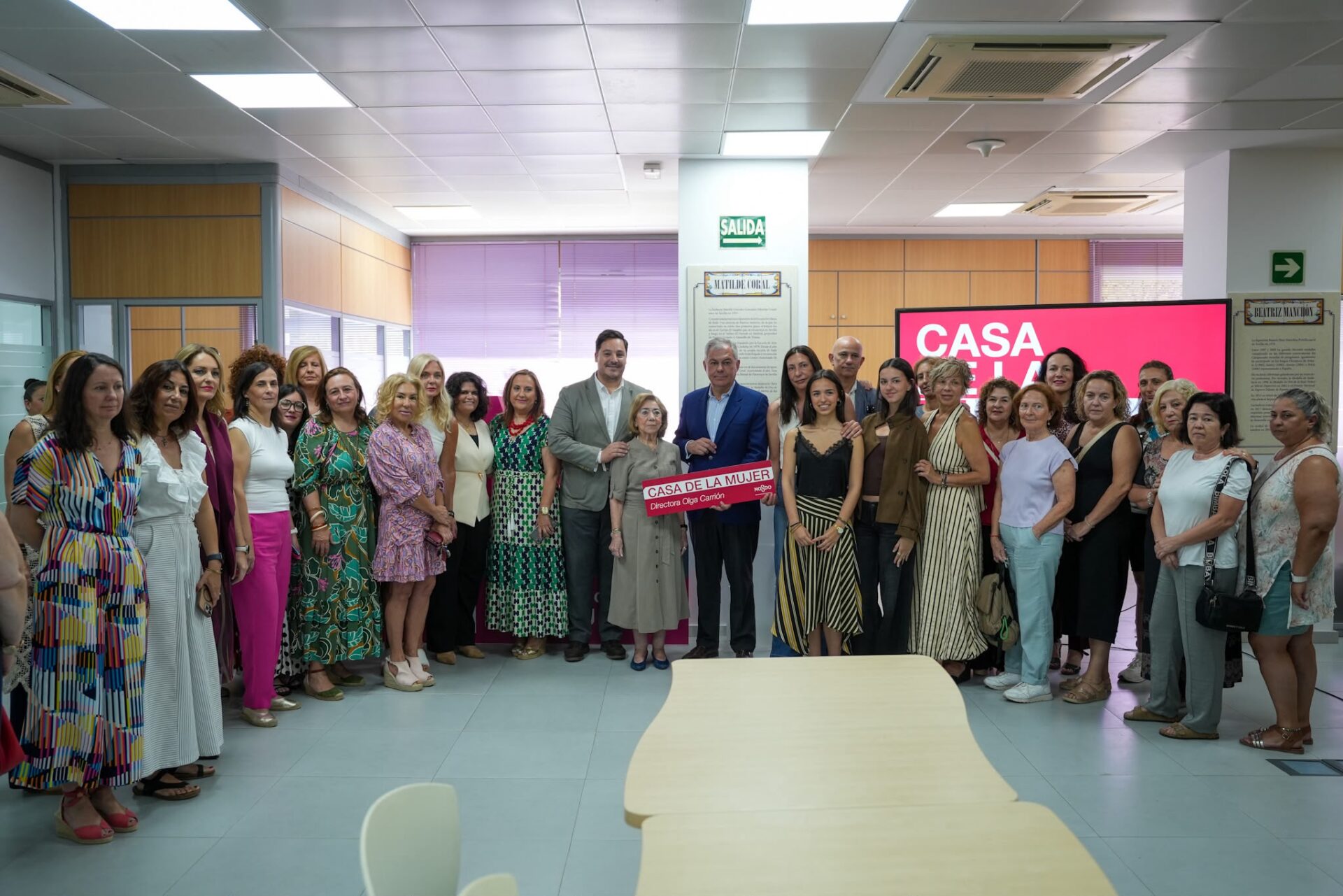 El alcalde Sanz inaugura la Casa de la Mujer «Directora Olga Carrión», un espacio de formación empoderamiento y sociabilización abierto a todas las sevillanas