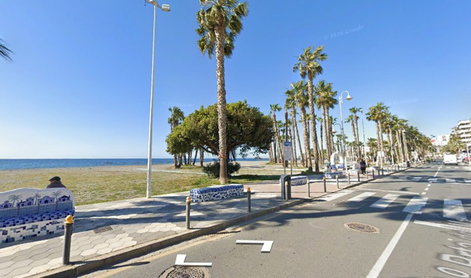 Fallece un bañista en una playa de Almuñécar