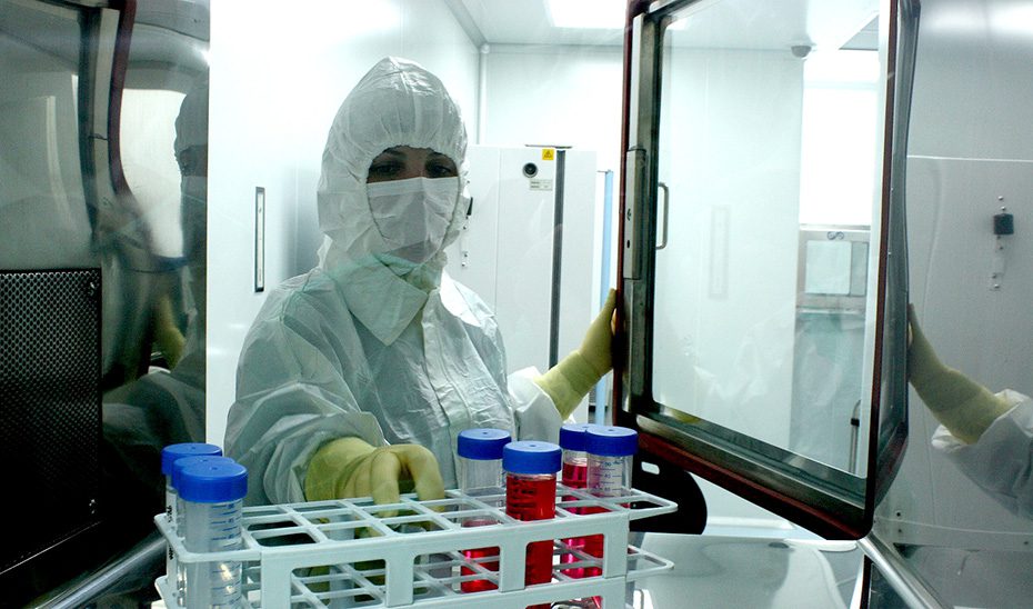 Andalucía impulsa una iniciativa pionera para el control de calidad de las terapias avanzadas