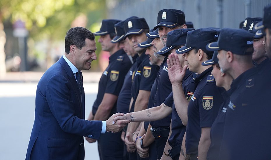 Andalucía recibe a los 186 nuevos agentes de la Policía Adscrita: «Vuestra labor es esencial»