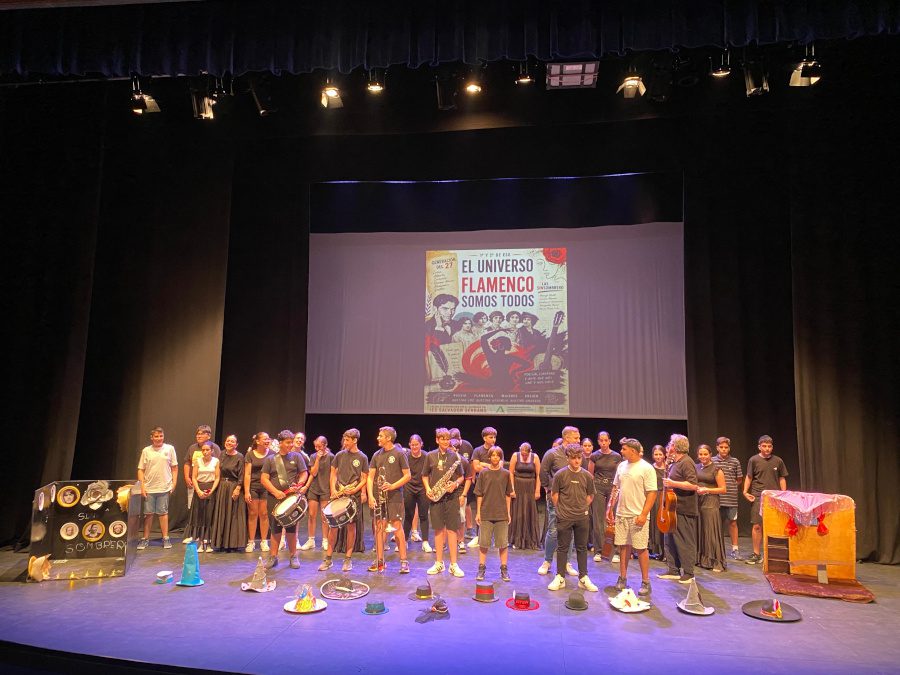 La bailaora Eva Yerbabuena acerca el flamenco y la Generación del 27 al alumnado del IES Salvador Serrano de Alcaudete