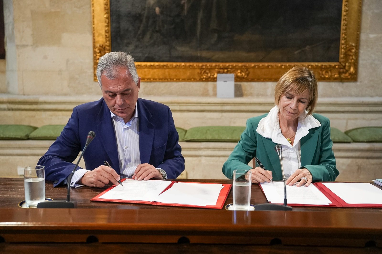 Emasesa y JRC firman un convenio que posiciona a Sevilla en el centro del futuro del agua en Europa