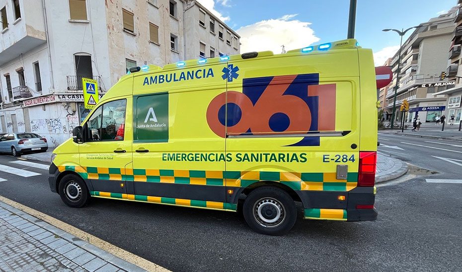 Un total de 17 personas resultan lesionadas tras el vuelco de un tren turístico en Cártama