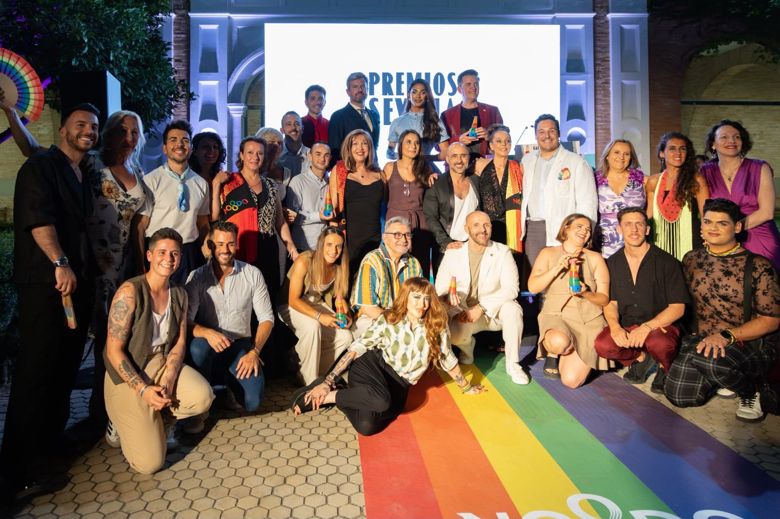 El Ayuntamiento galardona a Manolita Chen, Alba Flores, Falete y María Jiménez, entre otros, en la II Gala de Premios LGTBIQ+ Ayuntamiento de Sevilla