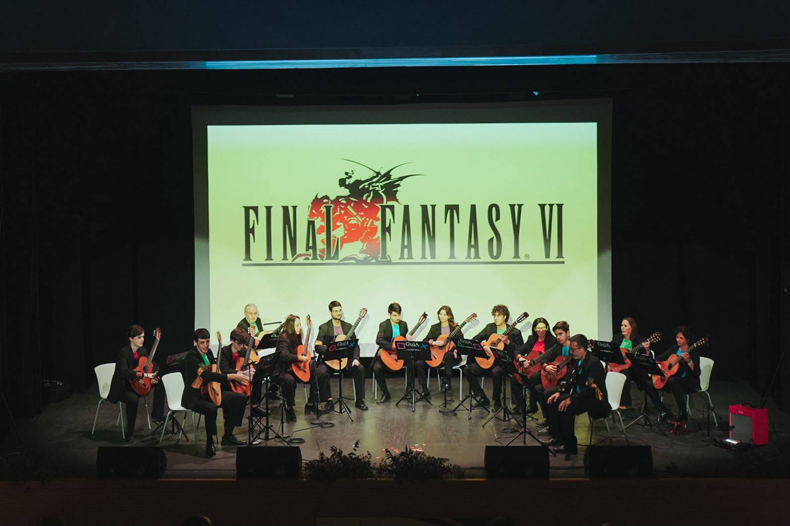Videojuegos, guitarras y solidaridad en una noche especial
