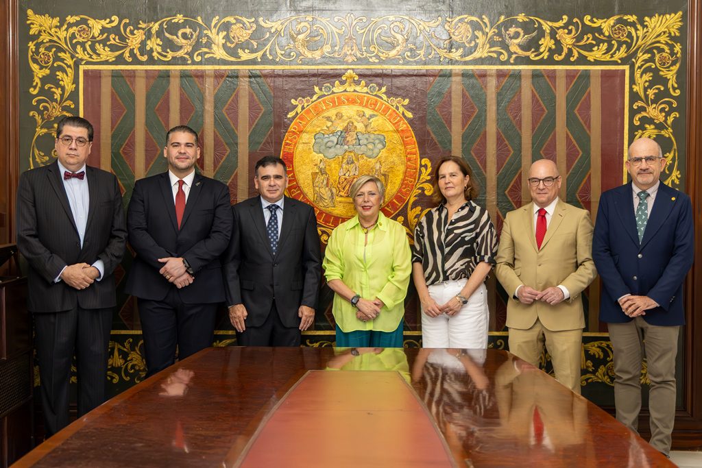La US firma un acuerdo de movilidad con la Universidad Autónoma de Nuevo León (México)