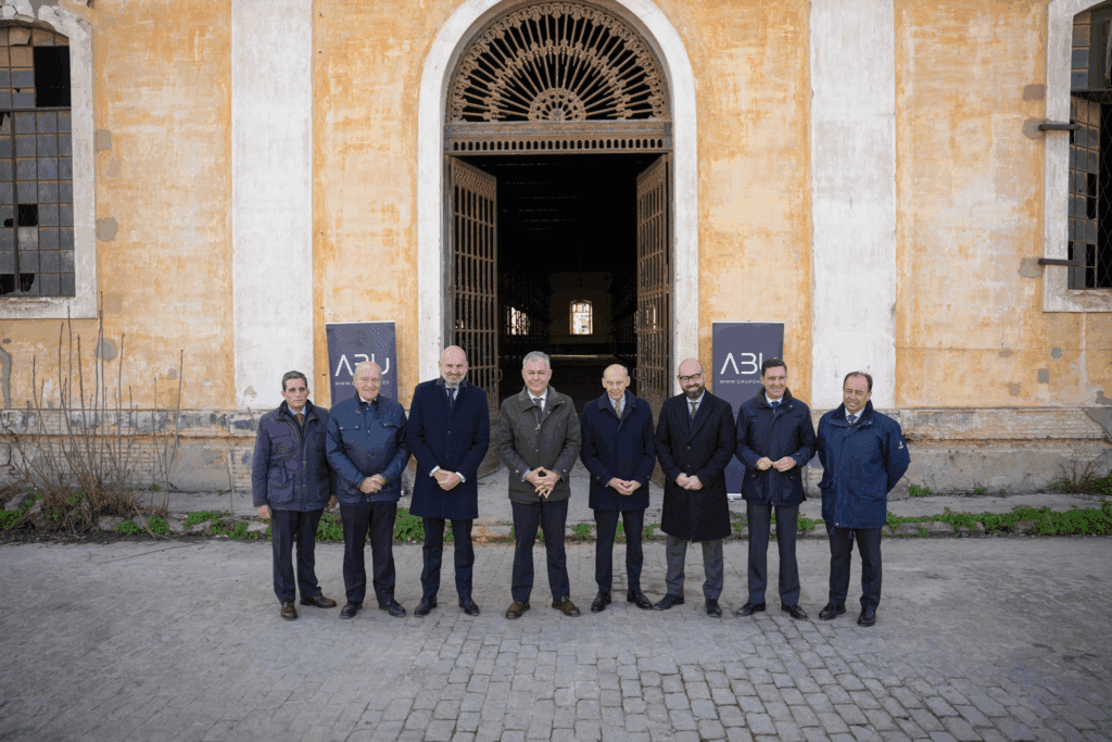 La nave central de Santa Bárbara, junto a Artillería, recibe la licencia de obra para convertirse en la sede de la cabalgata de Sevilla