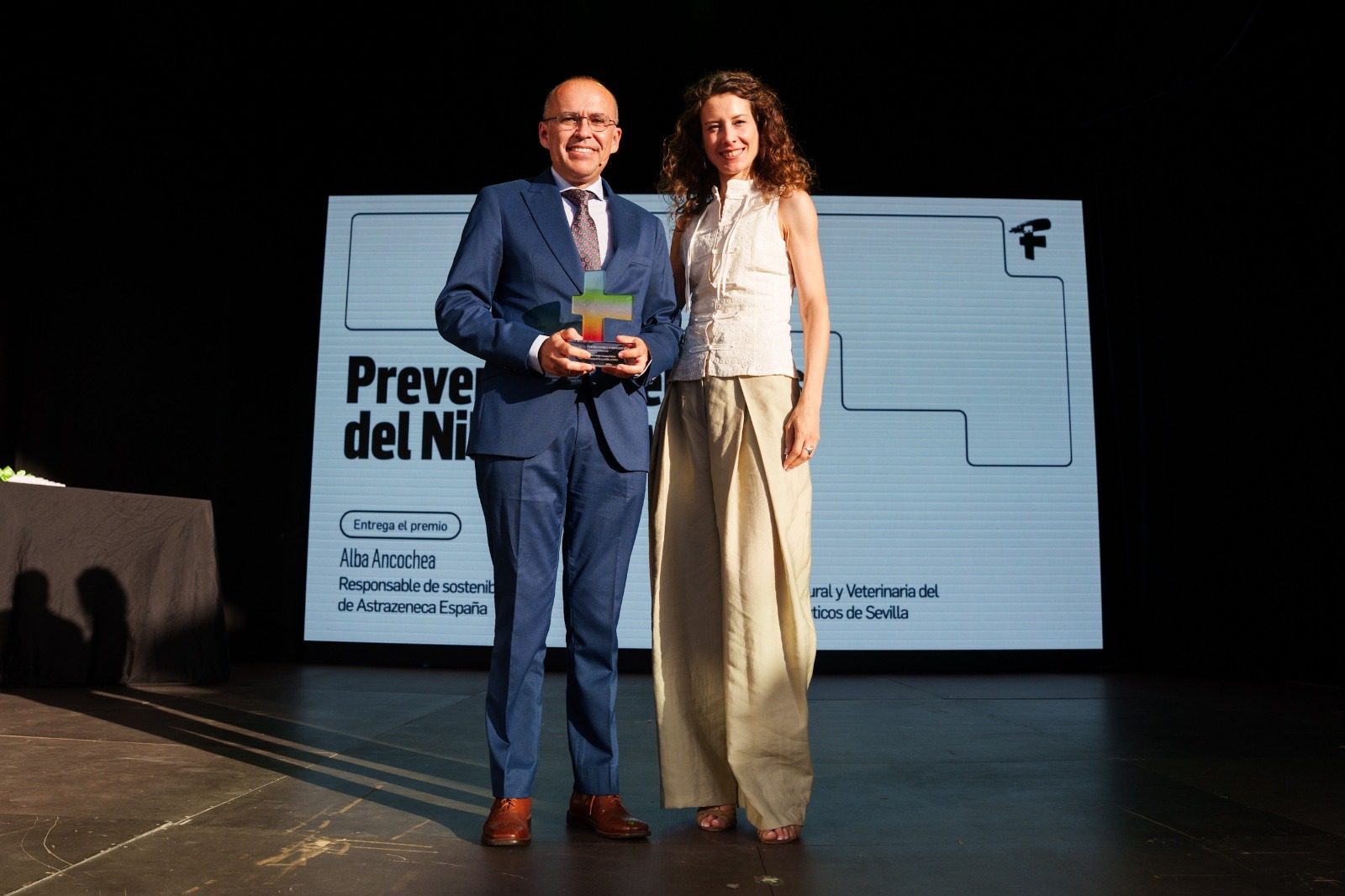 El Consejo General de Farmacéuticos reconoce la campaña impulsada por la Diputación y el Colegio de Farmacéuticos de Sevilla para prevenir las picaduras de los mosquitos