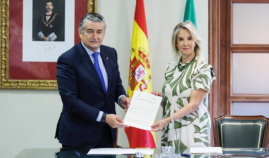 La Junta y la Fiscalía andaluza firman un convenio para reforzar la protección de menores