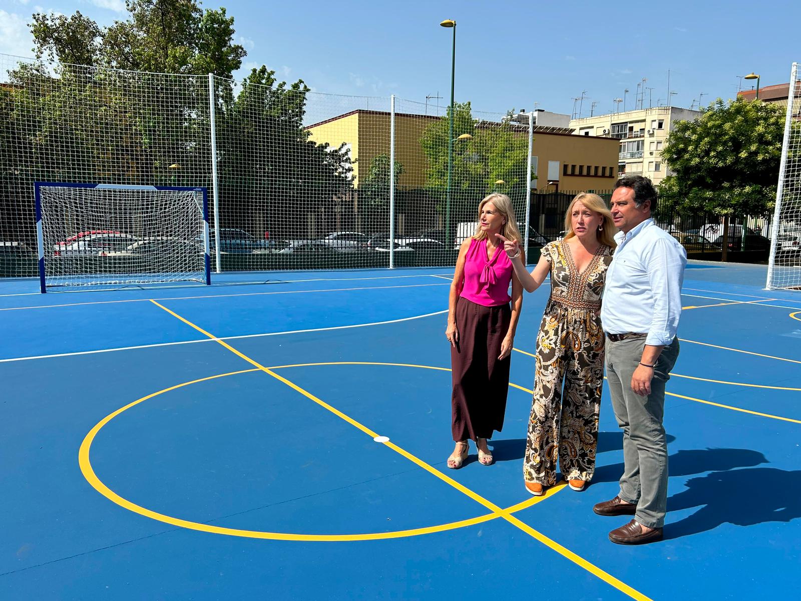 El Gobierno de Sanz continúa con la transformación del parque de La Barzola con la renovación completa de su pista deportiva
