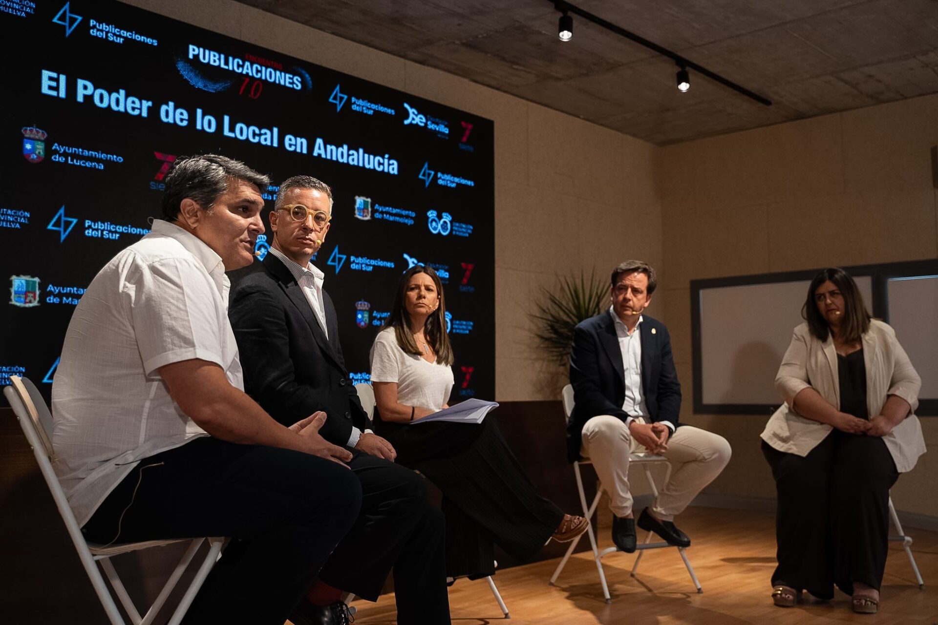 Rodríguez Hans reivindica el papel de los municipios en el desarrollo económico y la cohesión territorial de Andalucía durante el encuentro «El poder de lo local», de 7TV