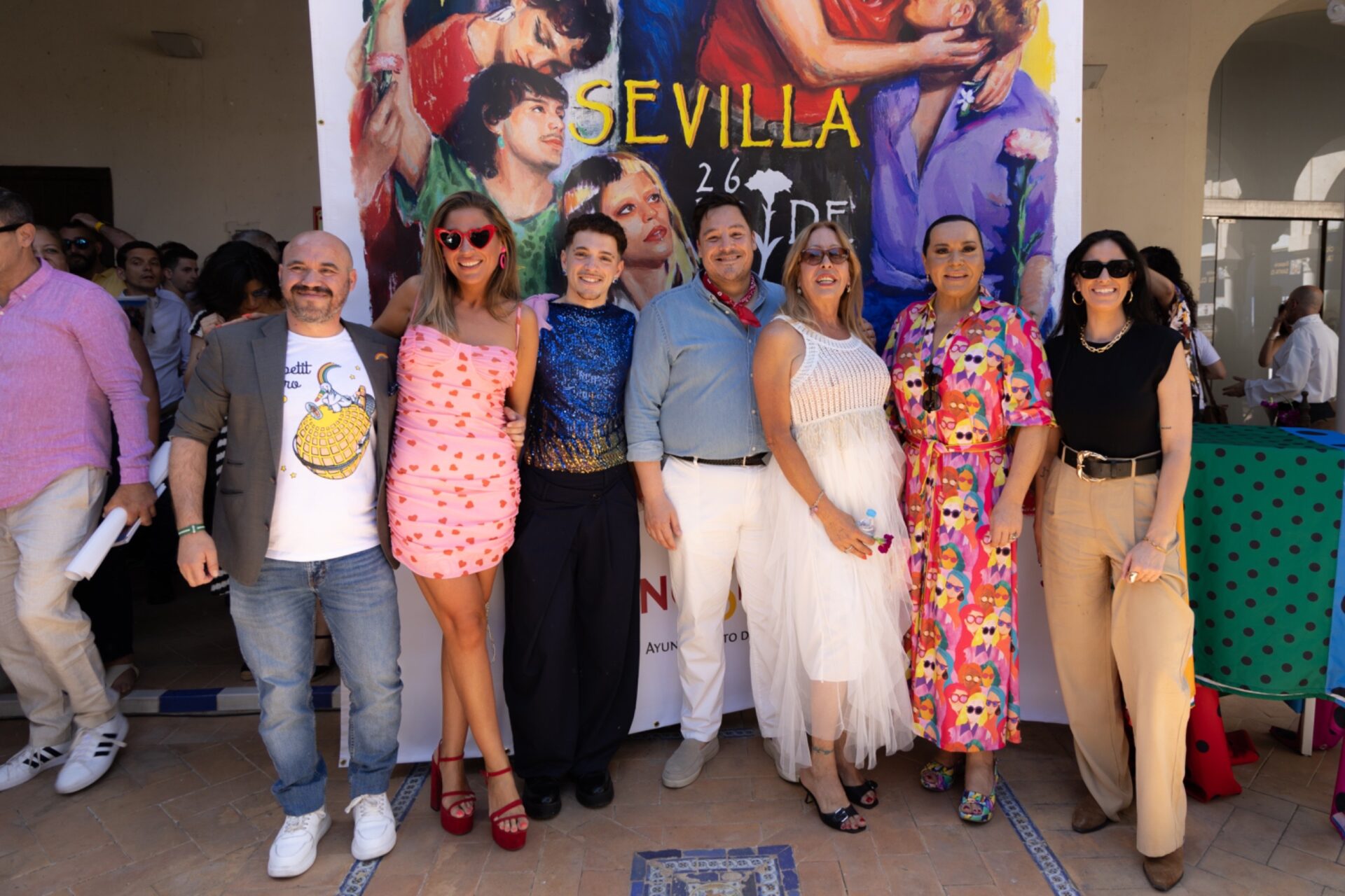 Arranca el fin de semana del Pride de Sevilla en la Alameda de Hércules con el pregón a cargo de María Peláe, Falete, Laura Gallego, Manolo Rosado y Jedet