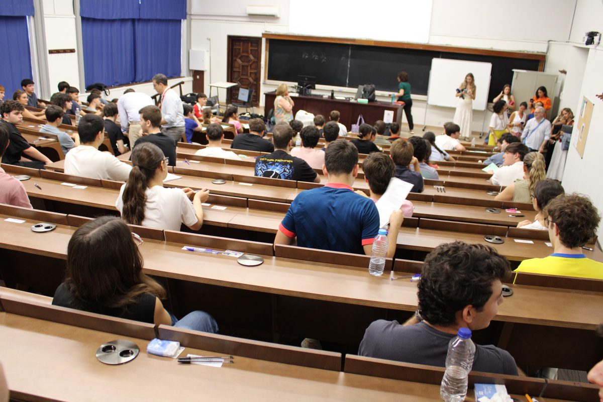 Casi 4000 estudiantes realizan la PAU en la US en la convocatoria extraordinaria