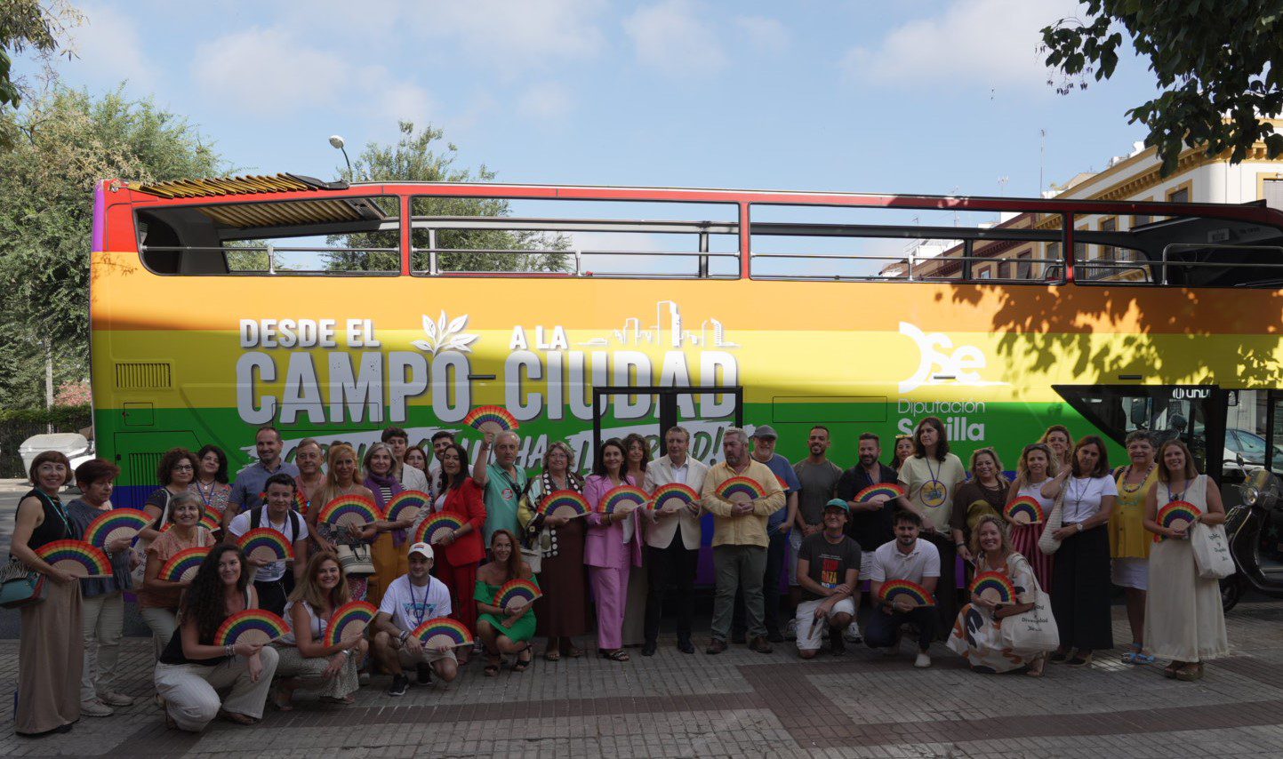 Javier Fernández defiende una provincia cohesionada que «crezca en diversidad y libertad» con motivo del Orgullo LGTBI