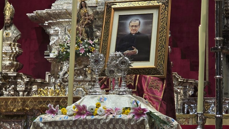 Monseñor Saiz Meneses: «San Josemaría predicaba que hay una sola vida, y esa vida entera ha de ser santa»