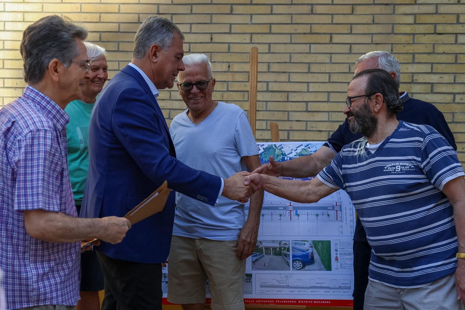 El Gobierno reurbanizará la calle Artesanos Peluqueros mejorando la accesibilidad y la seguridad