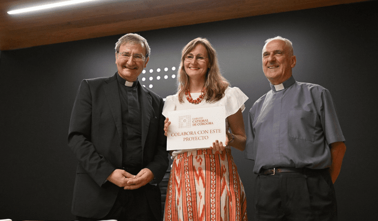 Fundación ETEA recibe el reconocimiento del Cabildo Catedral por su compromiso con la acción social y la cooperación