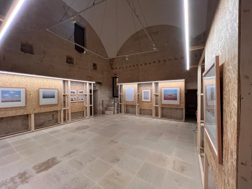 El Centro Andaluz de la Fotografía recupera el viaje de García de Silva y Figueroa a Oriente Próximo a través de la mirada de Manolo Espaliú