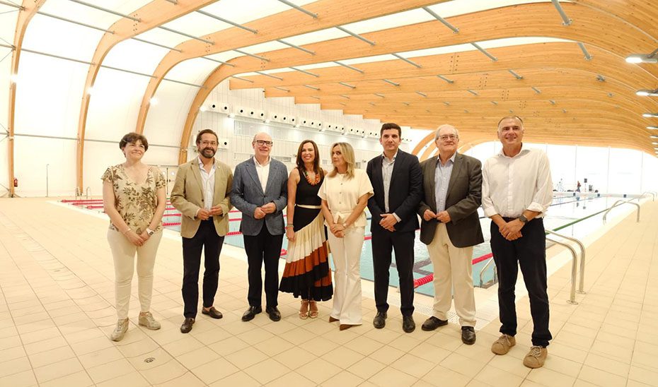 La Junta finaliza las obras de la reforma de la piscina universitaria de Fuentenueva en Granada