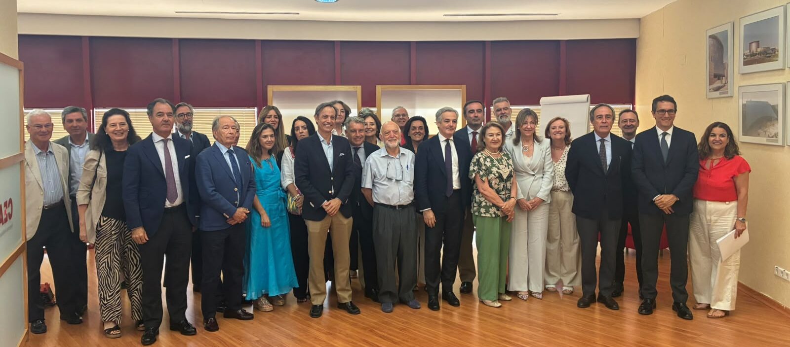 CEA refuerza su compromiso con la empresa familiar andaluza en una nueva sesión de trabajo de su Consejo – Confederación de Empresarios de Andalucía