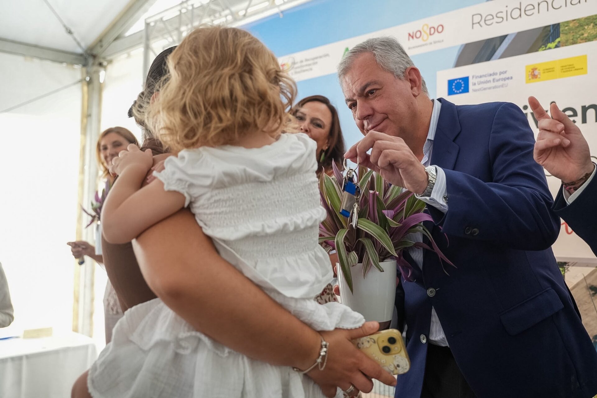 El Gobierno de Sanz entrega otras 138 nuevas VPO en Palmas Altas, donde el Ayuntamiento de Sevilla ha invertido más de 13 millones de euros