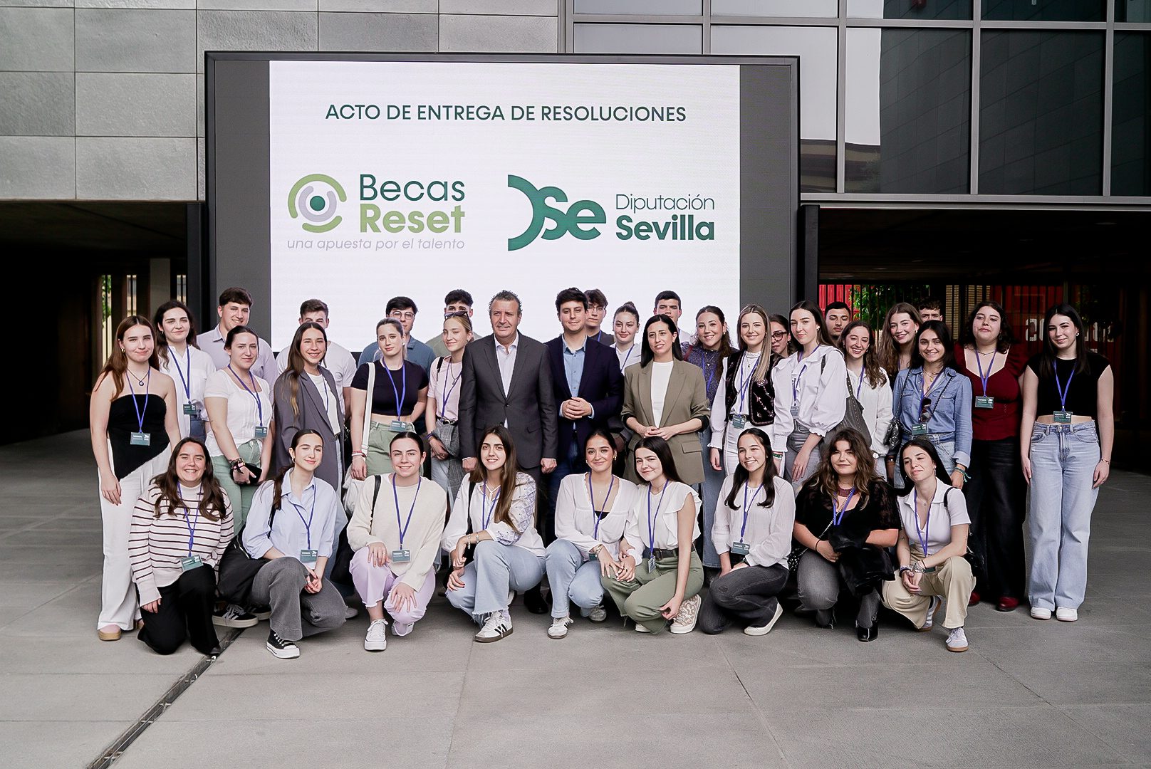 La Diputación de Sevilla reedita su programa de Becas de alojamiento de estudiantes para el curso 2026-2027 y lo financia con 1,2 millones de euros