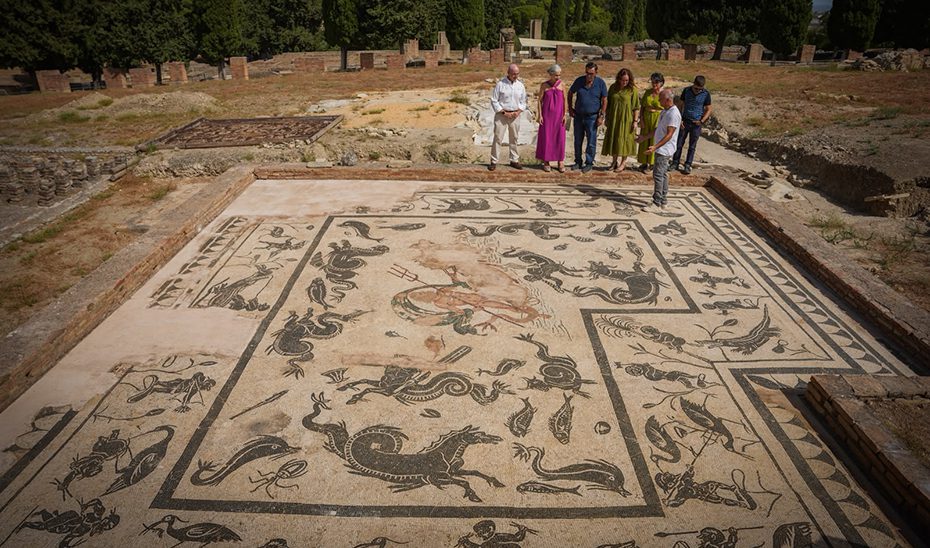 Los mosaicos de la Ínsula de Neptuno de Itálica recuperan su esplendor tras su restauración