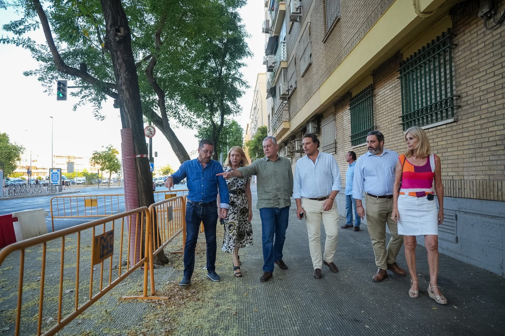 El Gobierno de Sanz recupera una veintena de plazas de aparcamiento en la Avenida de Llanes, del Distrito Macarena, eliminadas hace 18 años