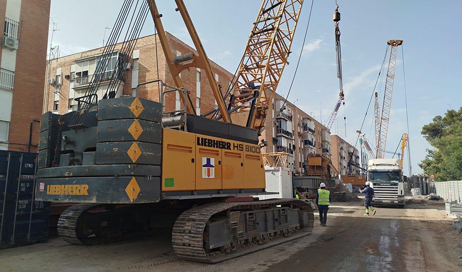 Las obras de la Línea 3 Norte del Metro de Sevilla avanzan con una tercera pantalladora en el entorno del Parlamento