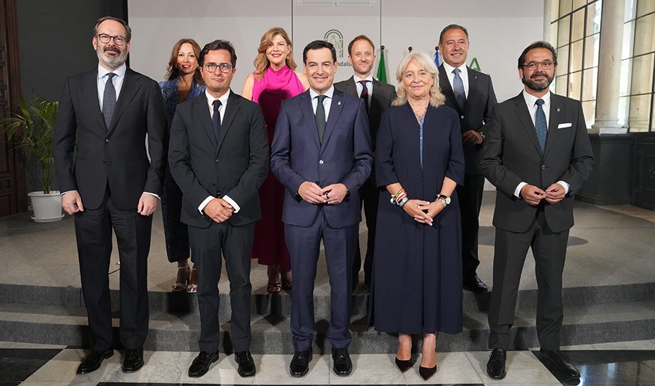 Moreno pide mantener vigente la vía andaluza en cada provincia con más «diálogo, rigor y empatía»