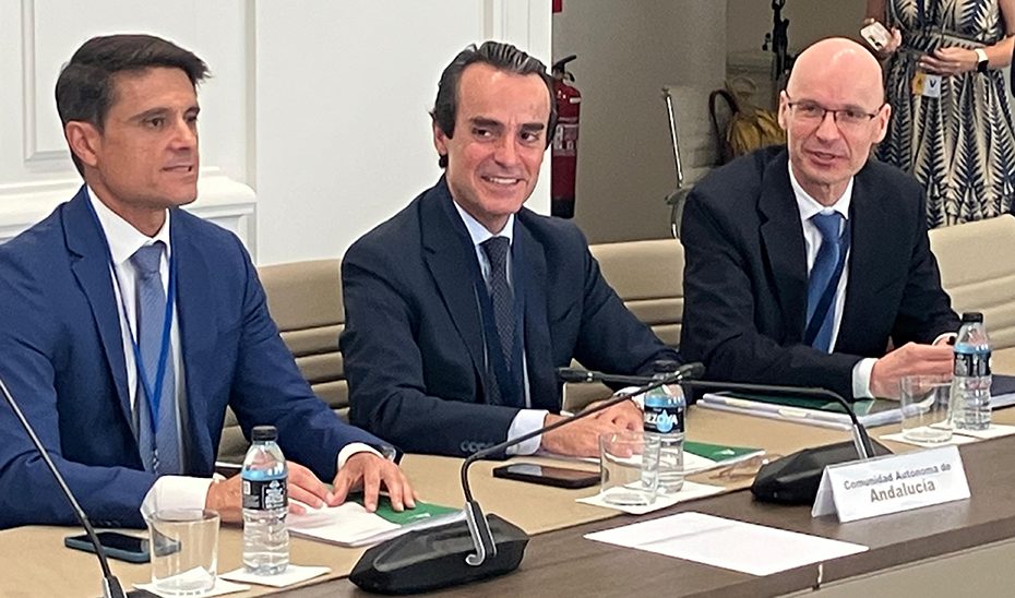 Andalucía reclama al Ministerio más inversión y agilidad en las infraestructuras en tren y carreteras