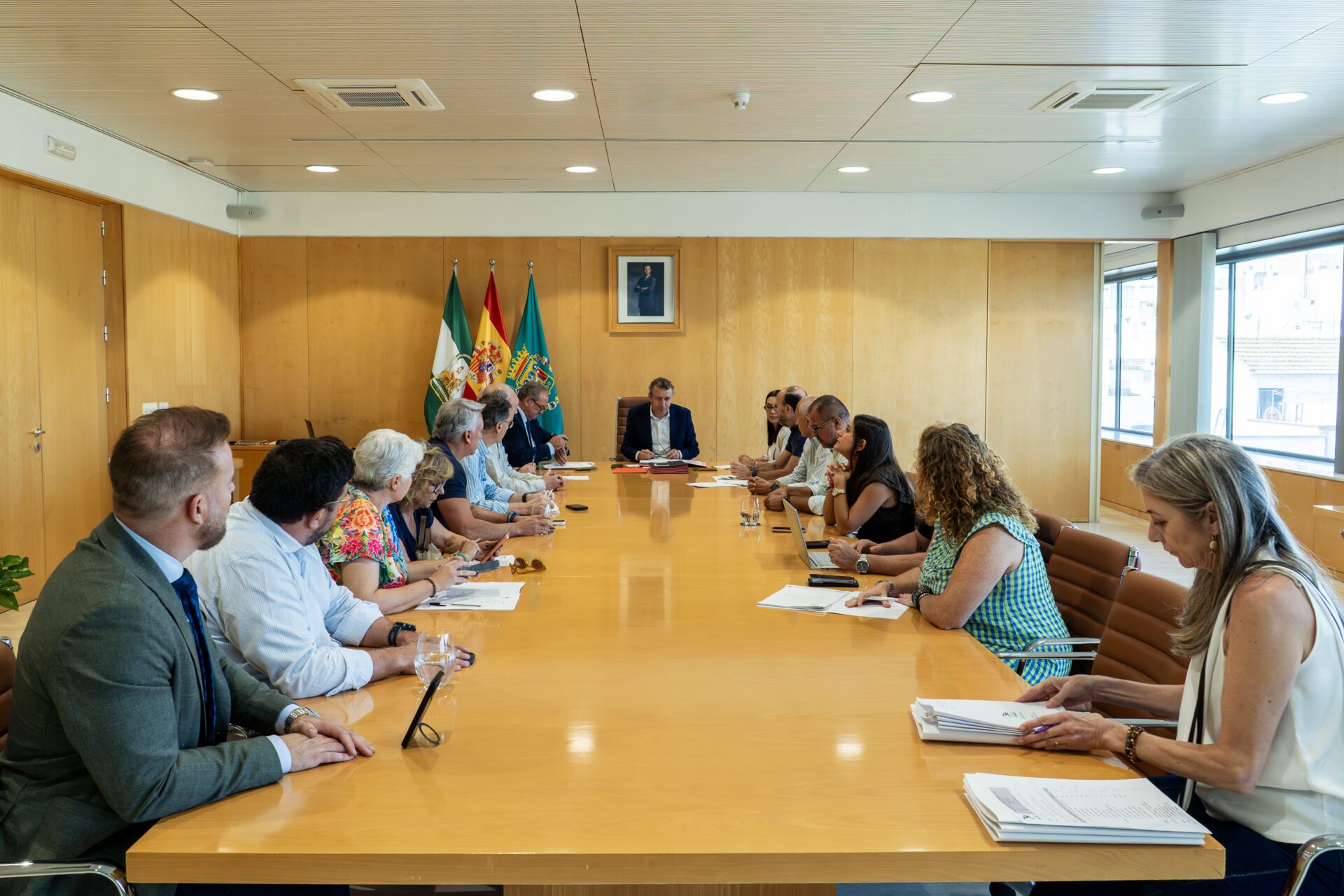 Brenes se suma a los 94 ayuntamientos de la provincia con sus competencias sobre la gestión de las multas de tráfico delegadas en el OPAEF