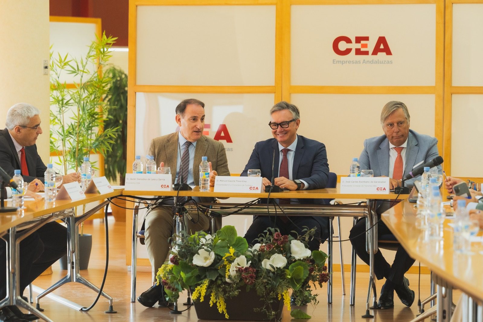 CEA reúne a su Consejo Empresarial de Turismo para mantener el primer encuentro de trabajo con el nuevo equipo de la Consejería de Turismo – Confederación de Empresarios de Andalucía