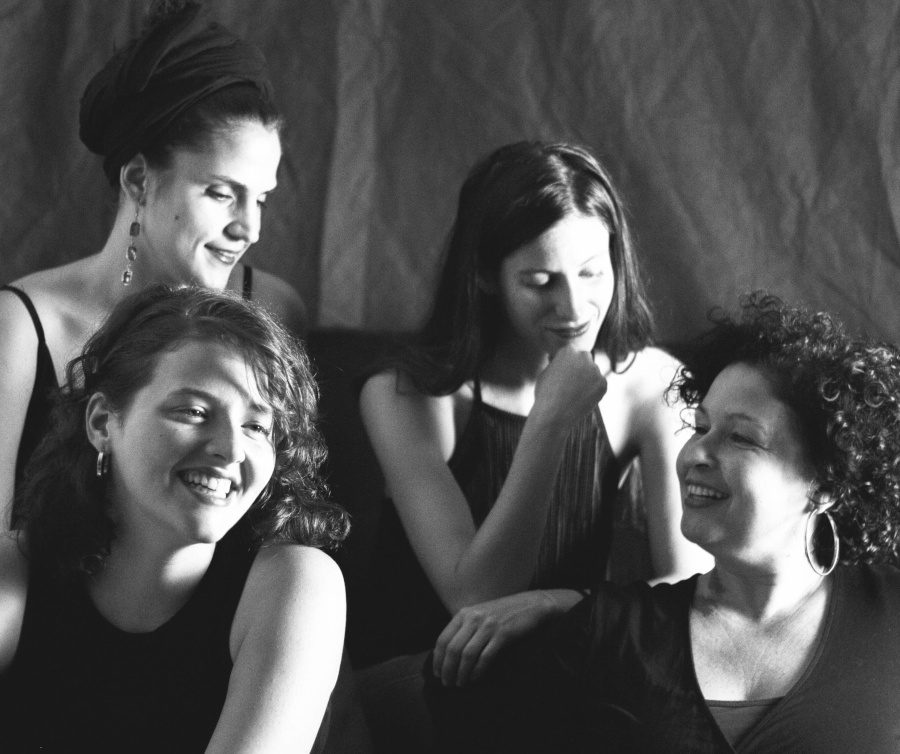 La Red Andaluza de Teatros Públicos acerca el circo contemporáneo y el jazz a tres municipios sevillanos