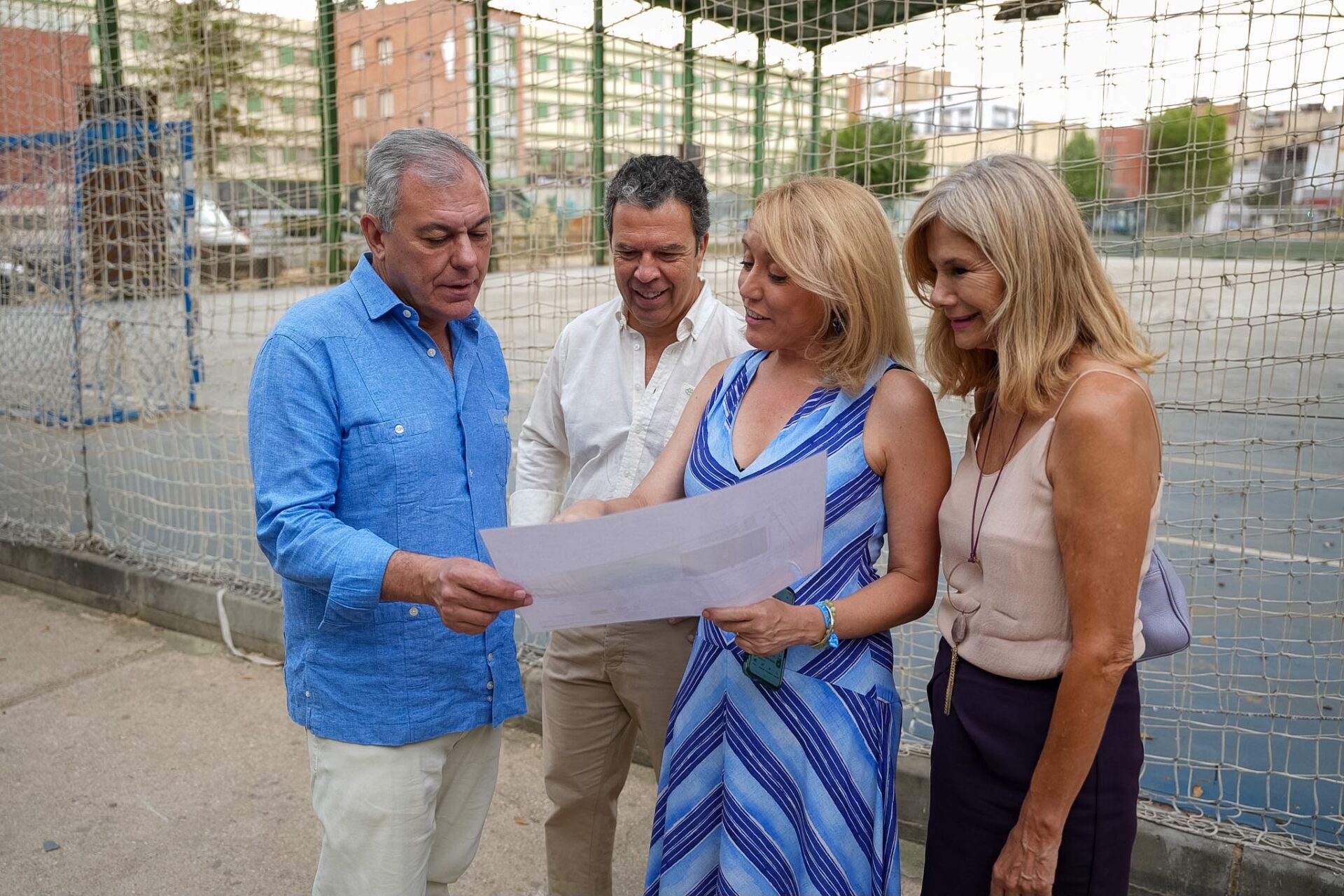 El alcalde supervisa la reforma integral del Centro Deportivo Begoña para modernizar por 1,17 millones unas instalaciones sin renovar desde los años 80