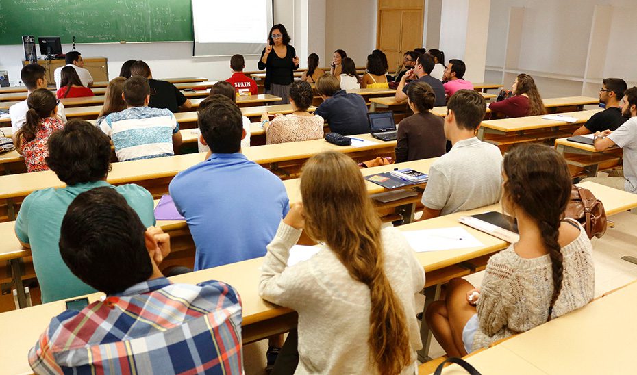 La programación académica de las universidades públicas andaluzas se actualiza y eleva a 210 títulos