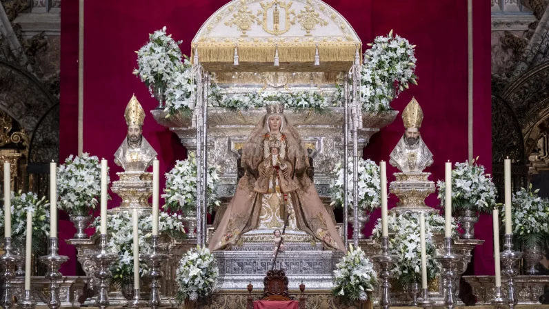 Hoy comienza la novena en honor a la Virgen de los Reyes