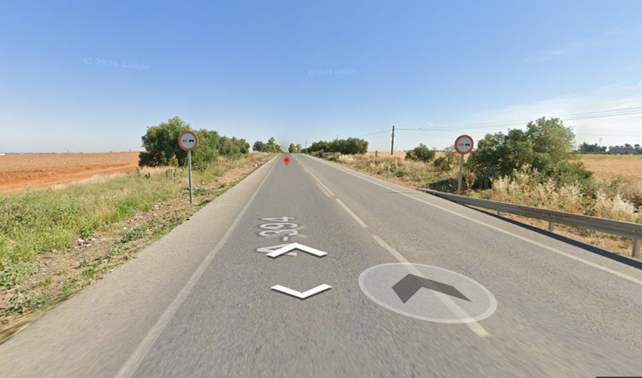 Dos fallecidos y tres heridos en un accidente de tráfico en Utrera